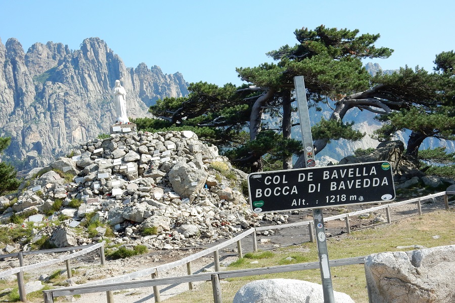 Découvrir le massif de Bavella en Corse